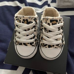 Baby girl Converse